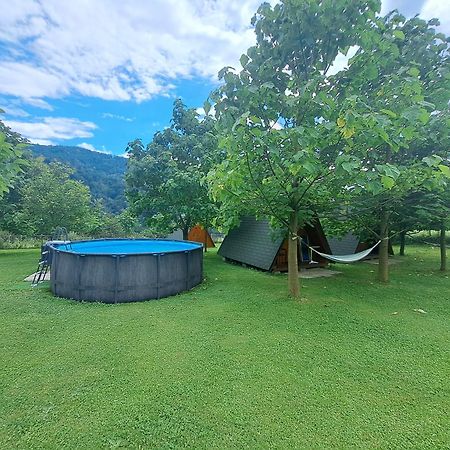 Hotel Glamping Hiske Petrin à Tolmin Extérieur photo
