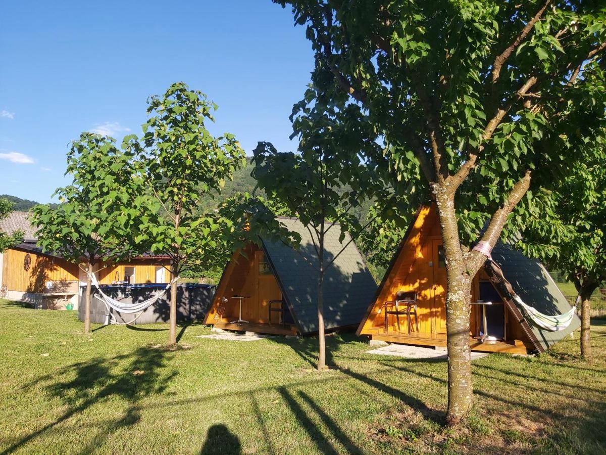 Hotel Glamping Hiske Petrin à Tolmin Extérieur photo