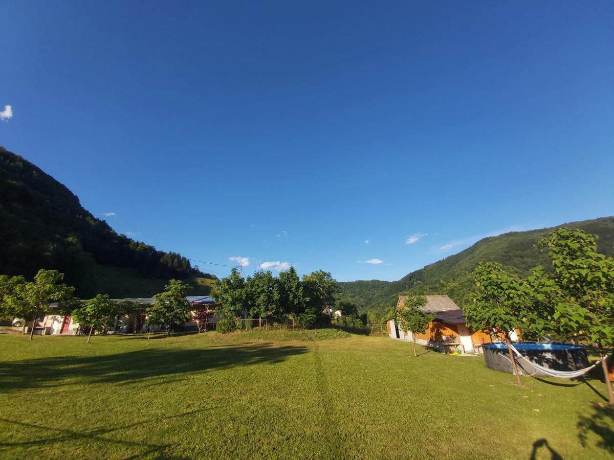 Hotel Glamping Hiske Petrin à Tolmin Extérieur photo