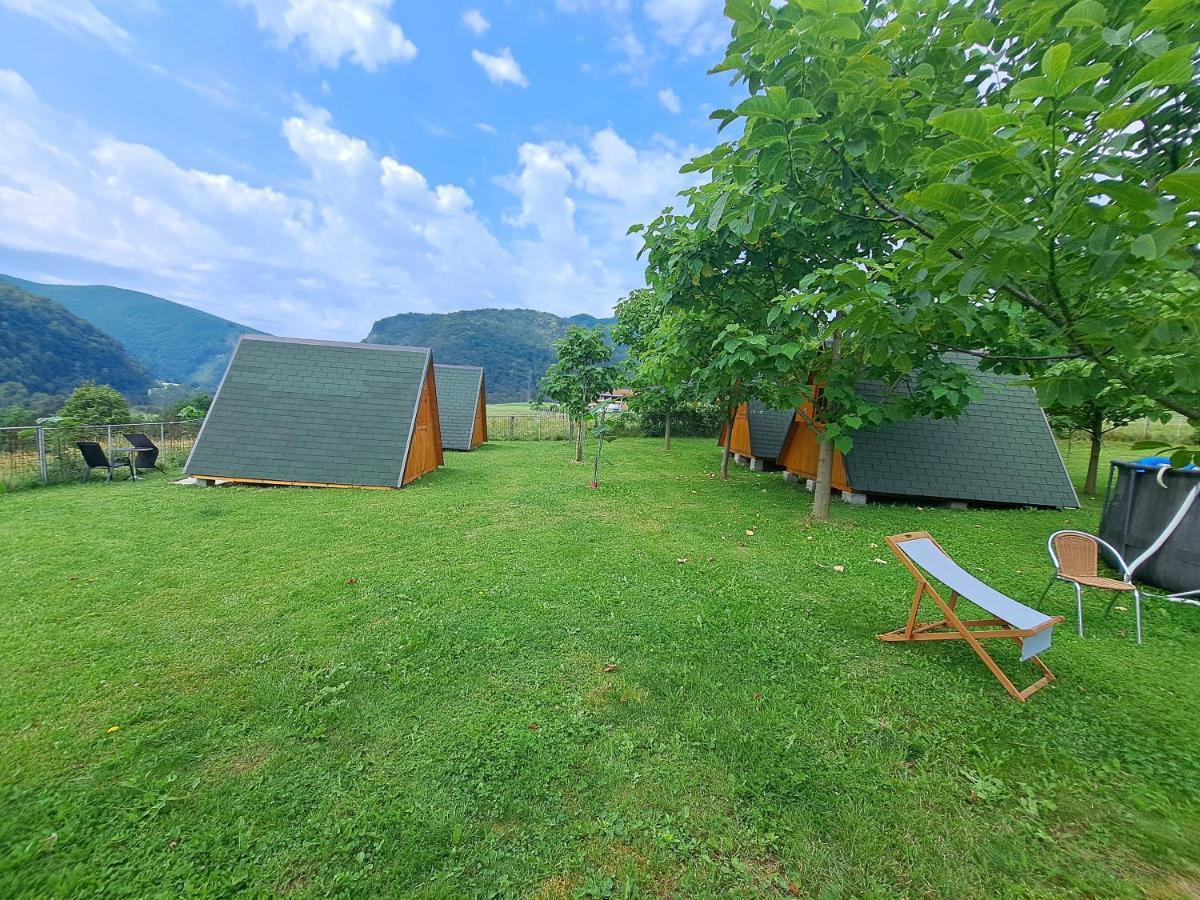 Hotel Glamping Hiske Petrin à Tolmin Extérieur photo